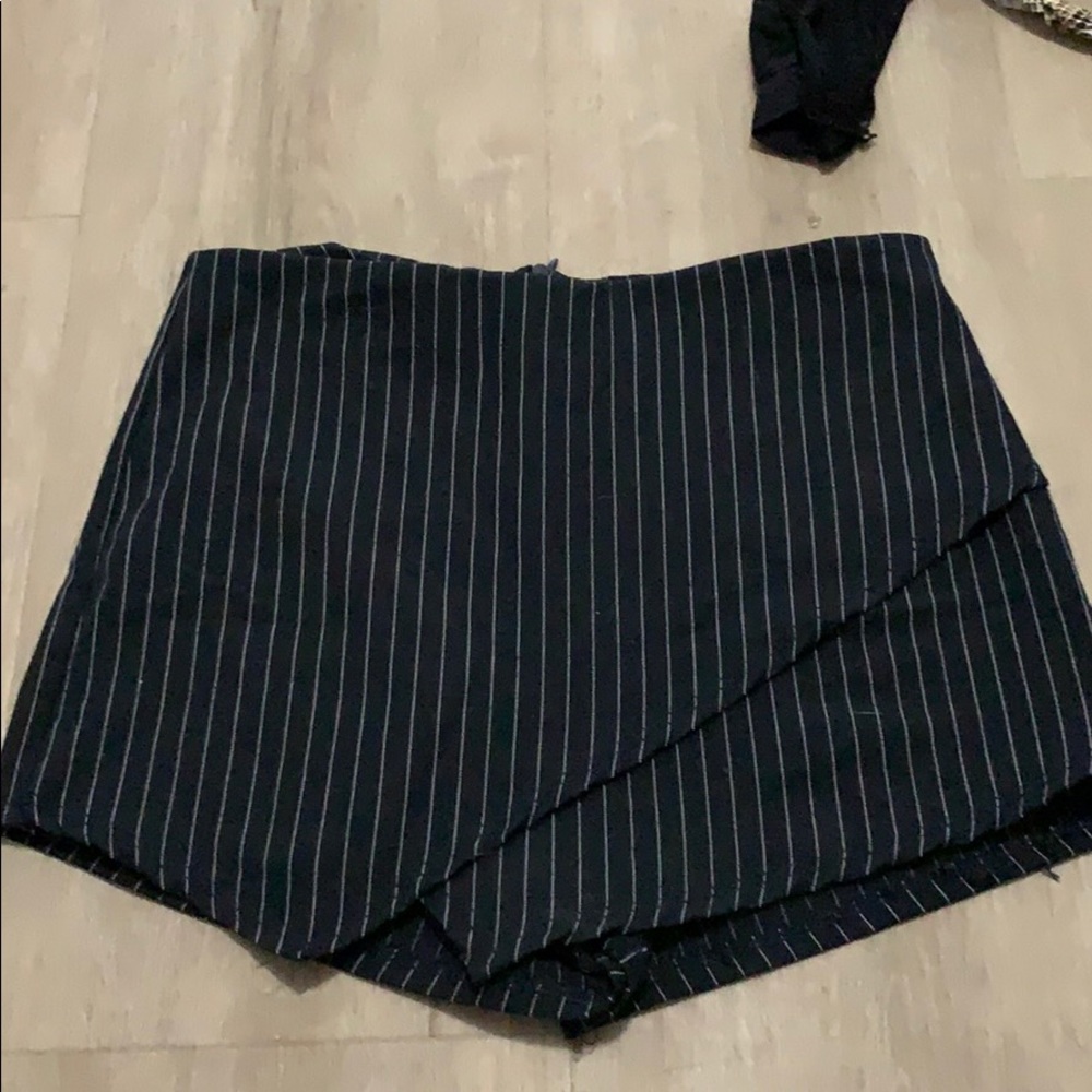 Black and white striped skort blue crush brand